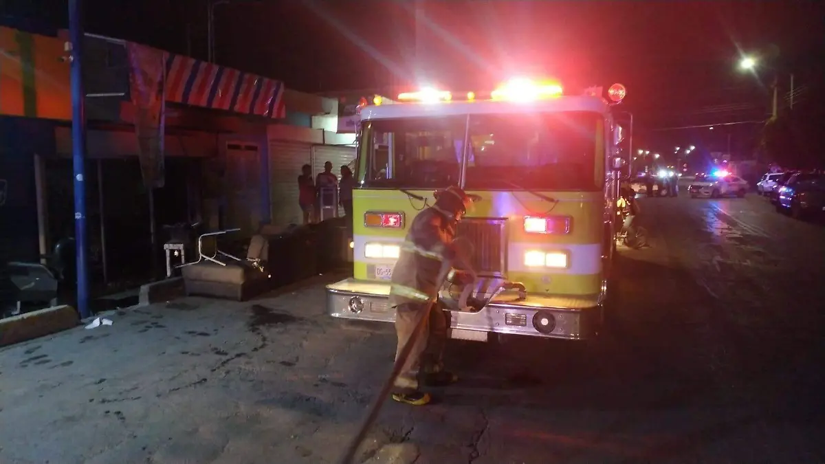 incendio-veladora-salonde-belleza