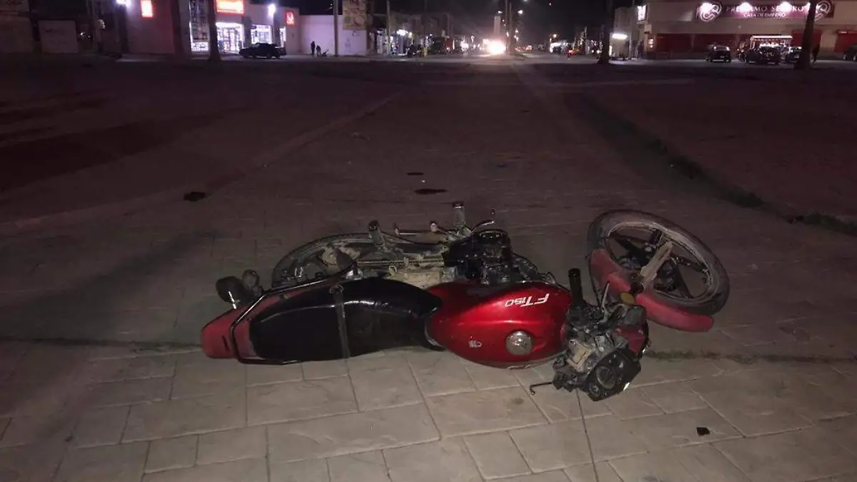 moto accidente noche