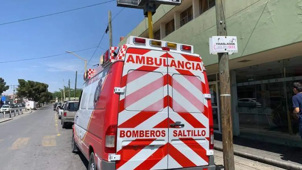 ambulancia-bomberos-Saltillo