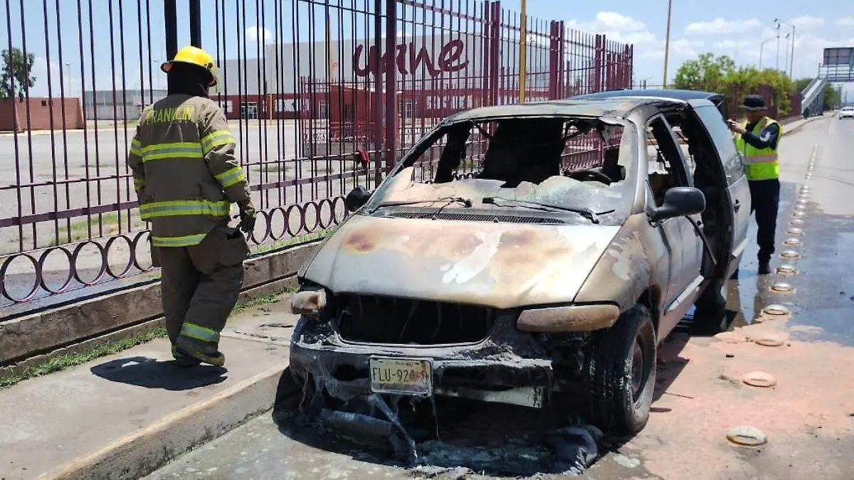 incendio-camioneta