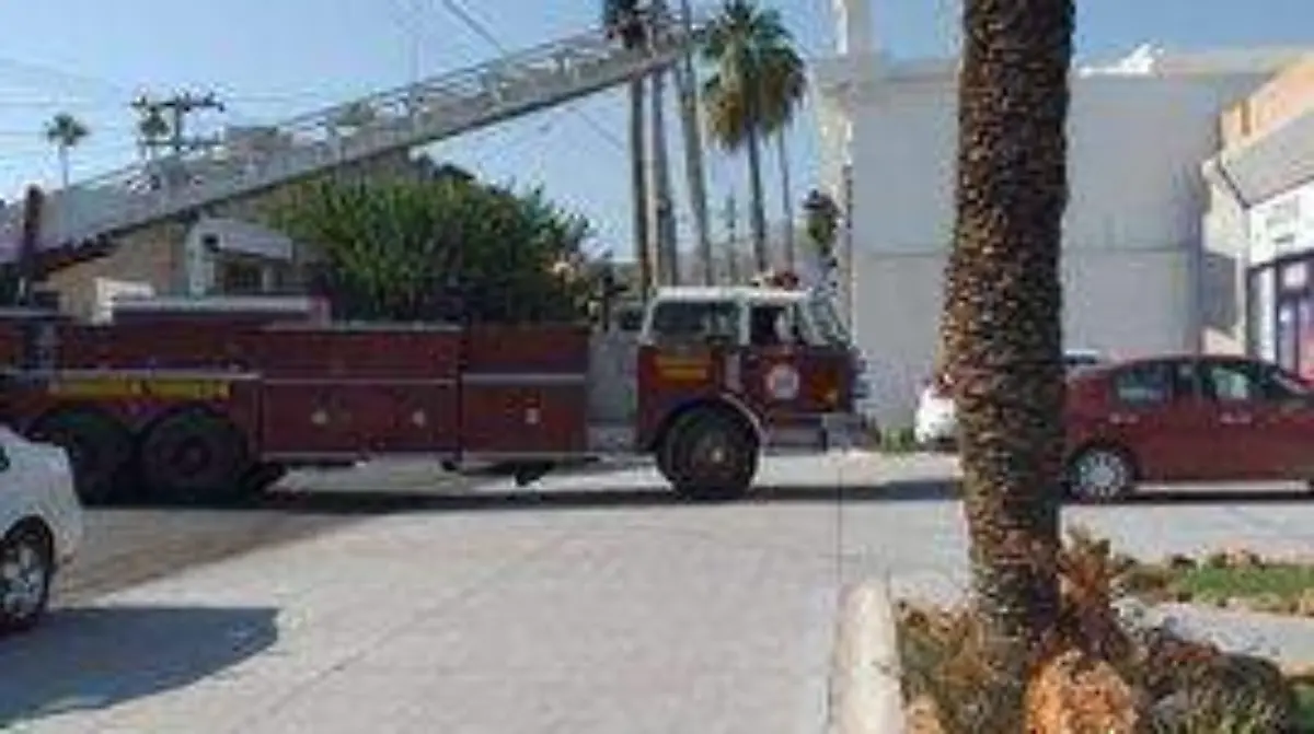 04 Explota ducto de gas en empresa de Torreón