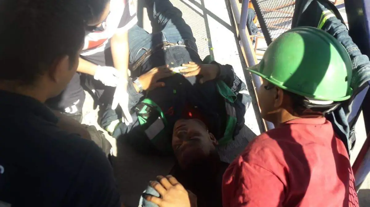 05 Peatón se electrocuta y motociclista se accidenta por