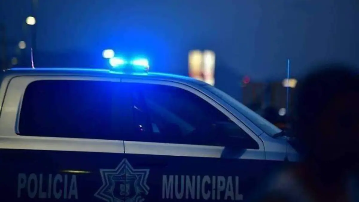 Detiene a seis personas con droga de cristal
