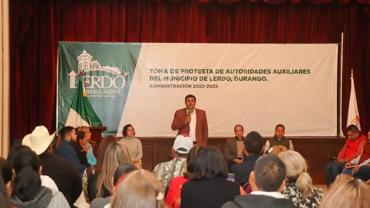 toma-protesta-auxiliares