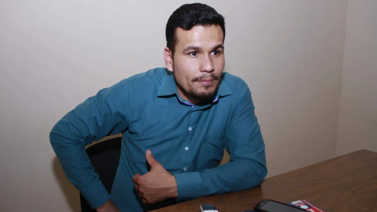 MIGUEL SOLIS 2_02