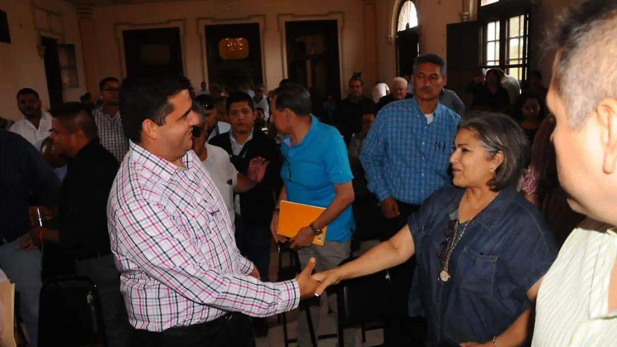 27 Se exigirán tiempos de respuesta a funcionarios