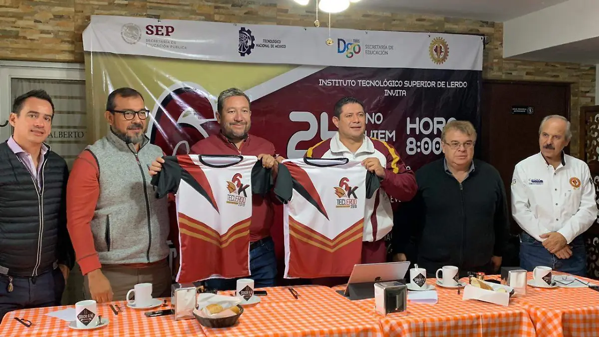 09 A vísperas del XXIV Aniversario3