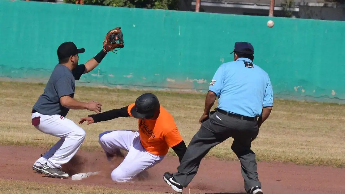 09 Listo el rol de la Liga Ranchera de Beisbol