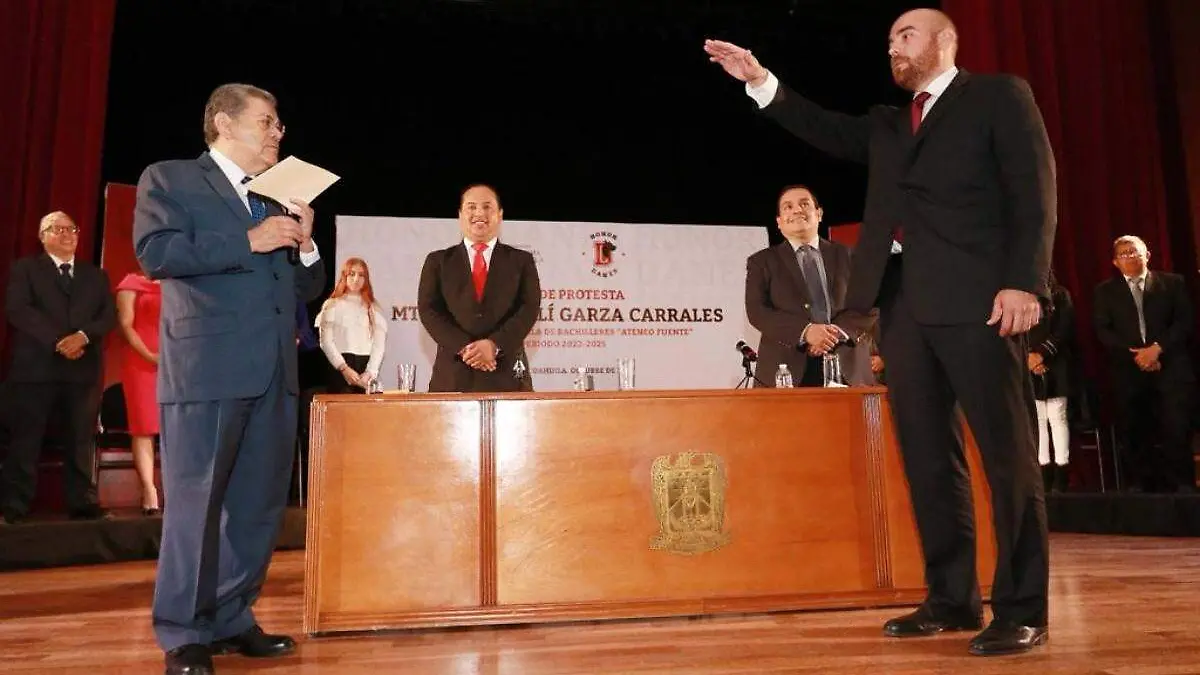 Toma Protesta Mtro. Josué Elí Garza Carrales