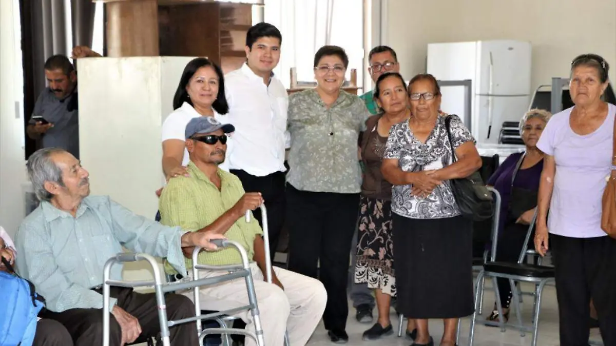 27 29 Personas se Benefician de las Cirugías de Cataratas1