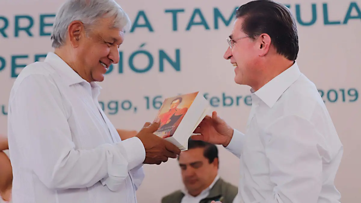 AMLO escucha a Durango (6)