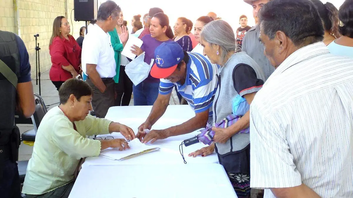 43 Realizan 3