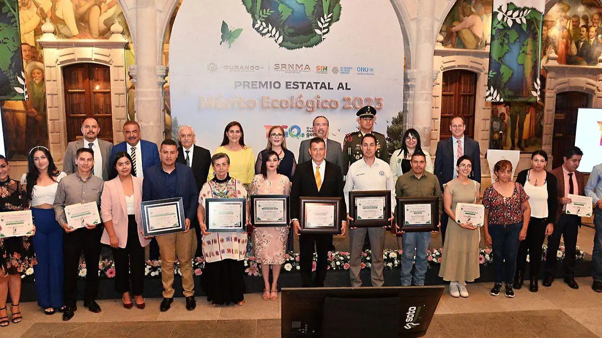 reconoce a duranguenses que se suman a cuidar el medio ambiente