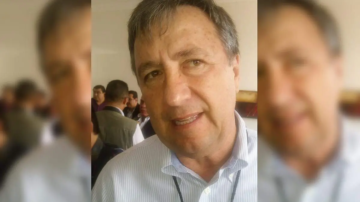 j06 Gerardo Berlanga 1okok