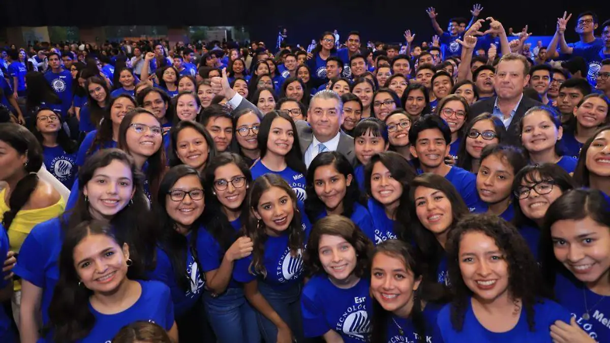 02 Recibe el Tec de Monterrey a 236 nuevos2