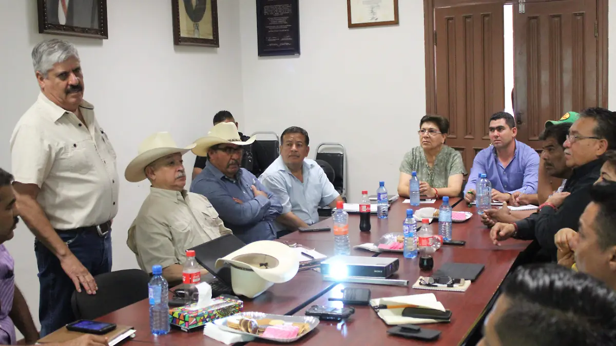 17 Realizan Capacitación de Movilización de ganador y control zoosanitario de tuberculosis bovina