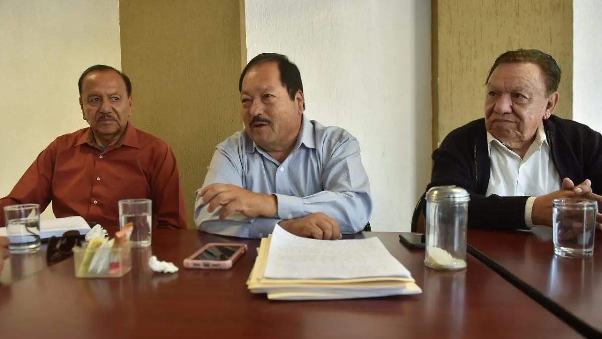 25 José Santos Valdés1