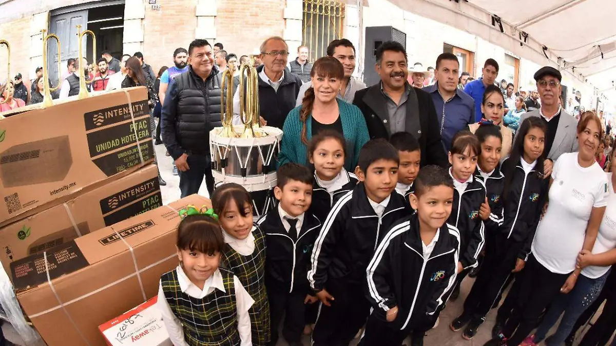 pequeños de primaria y preescolar