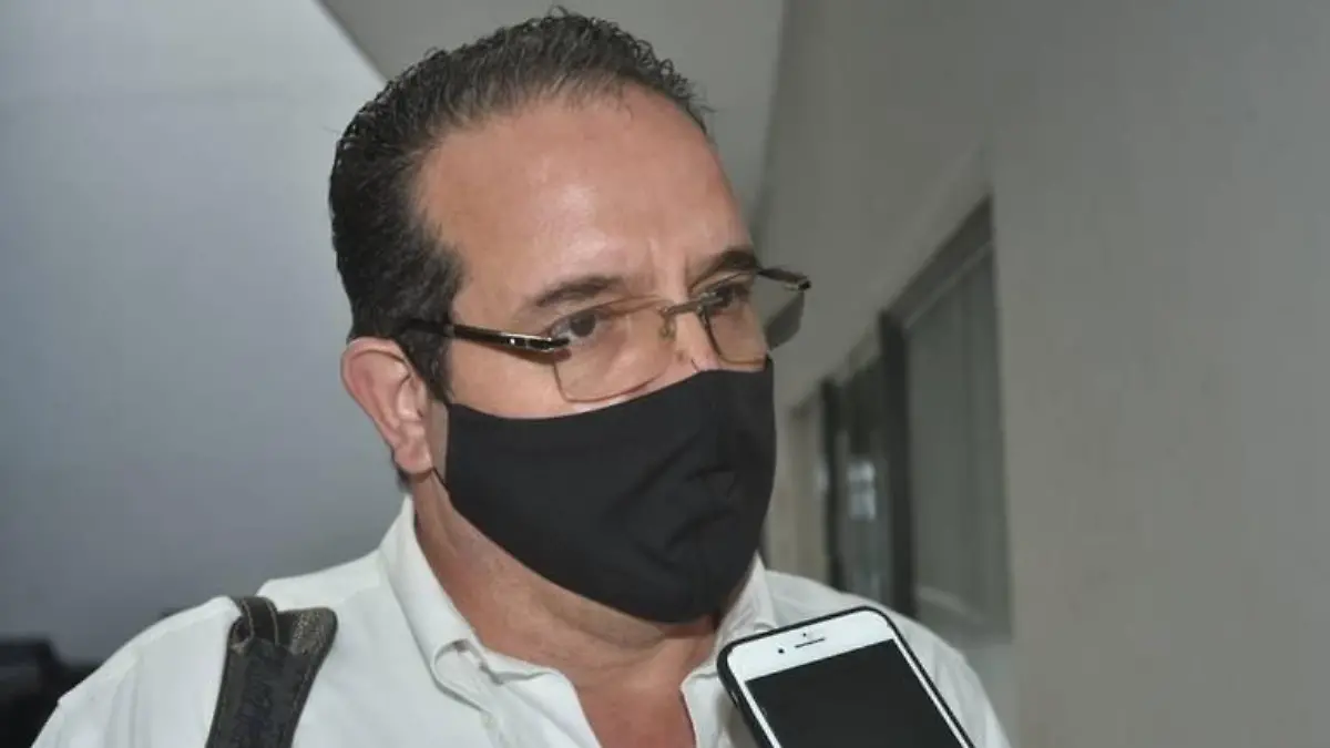 Luis Gurza