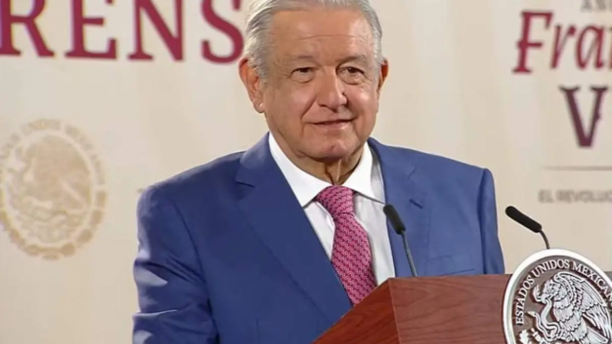 AMLO (2)