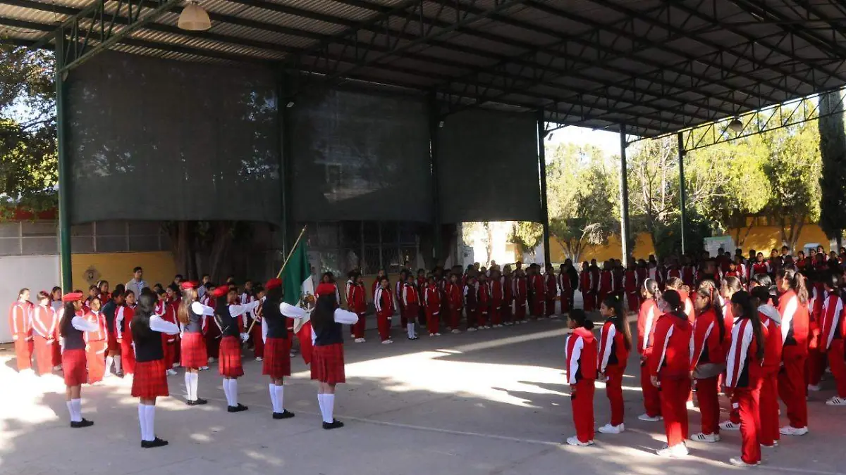 24 cesar EN EL CONGRESO DEL ESTADO