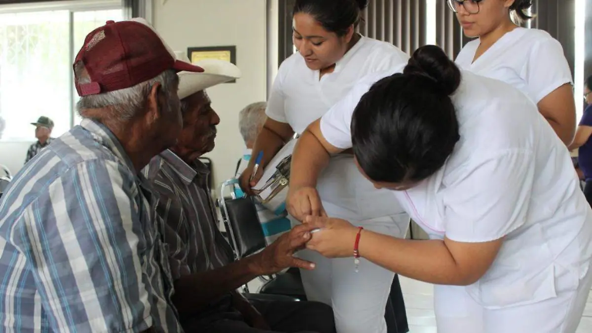 14 Realizan en el DIF actividades para prevenir el Cáncer de Próstata