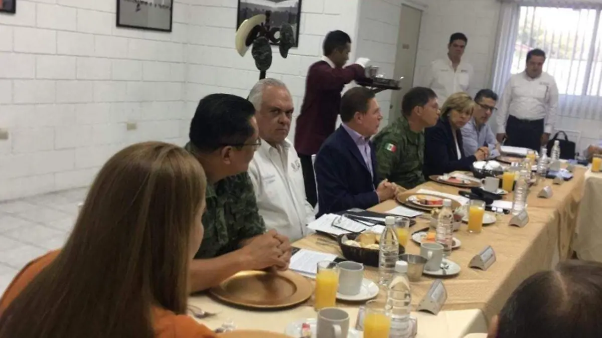 30 Total disposición y compromiso de