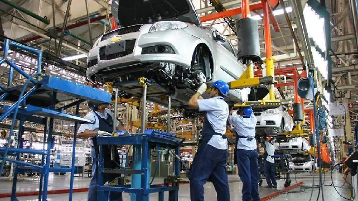 armadora de automóviles (cobian5-1)
