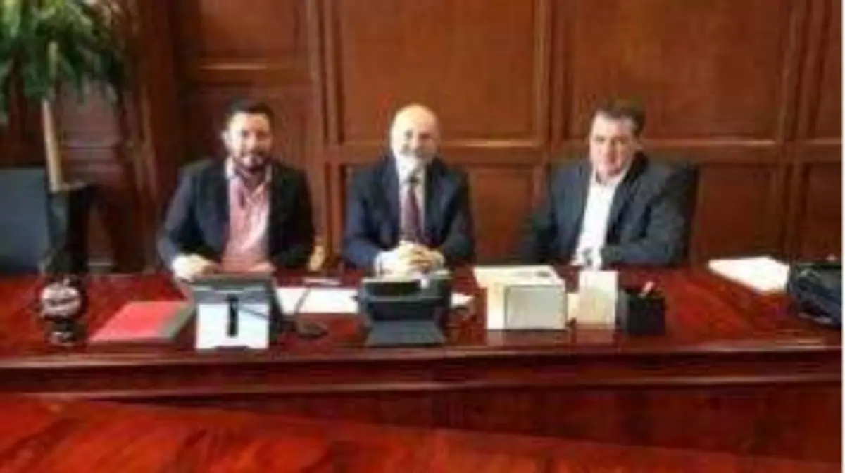 12 Horacio Piña se reúne con funcionarios federales