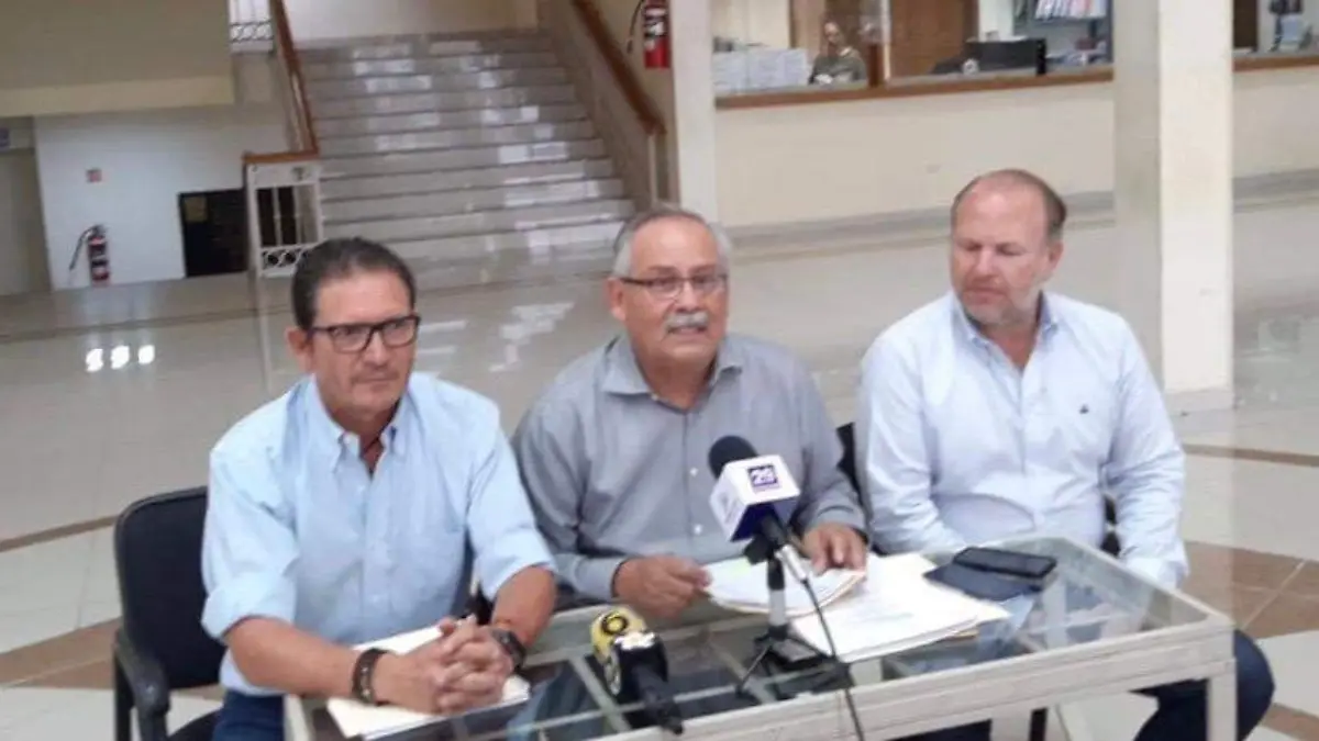 29 Esconde tesorero de Monclova adeudo millonario de Telmex