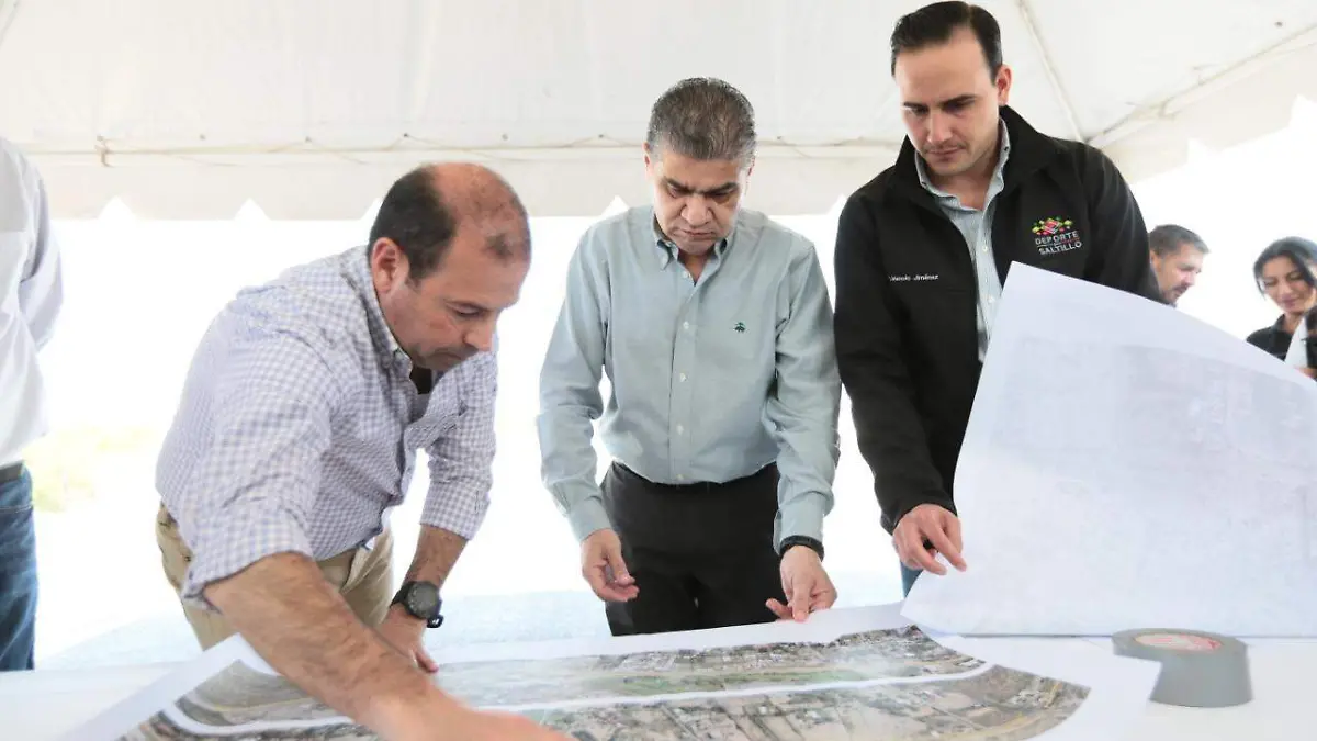 33 En Coahuila se invierten mil millones de pesos en obras públicas2