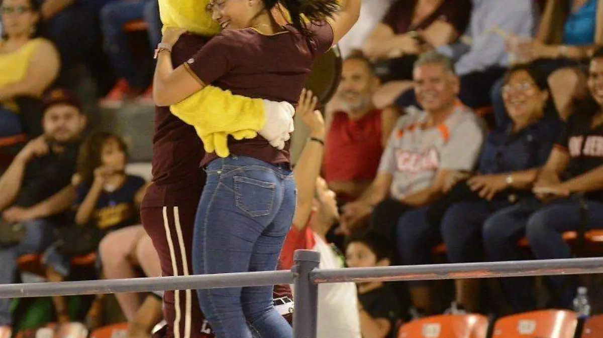 aficionadas algodoneras festejan