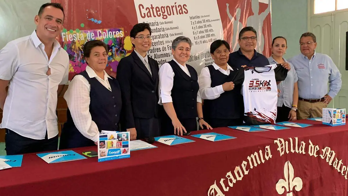 27 Presentan carrera 3