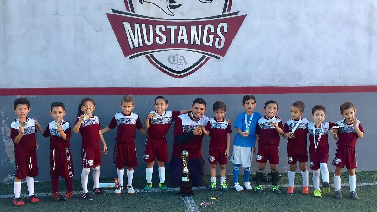 05 Colegio América se corona campeón en Liga Intercolegial