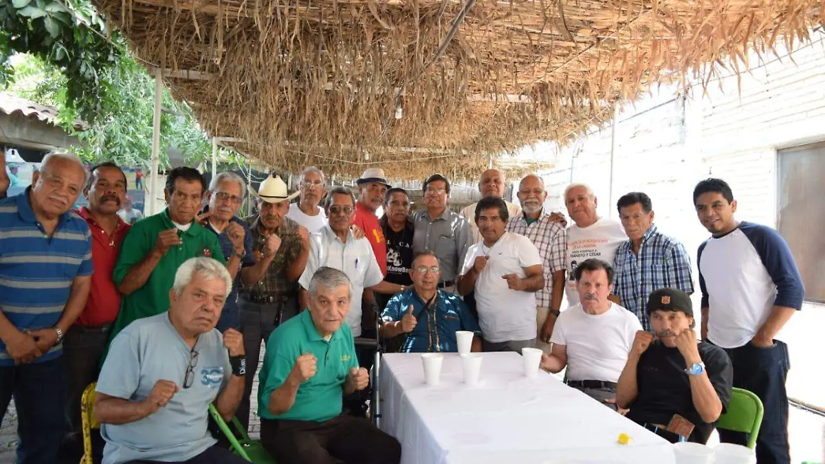 23 festejan asociación
