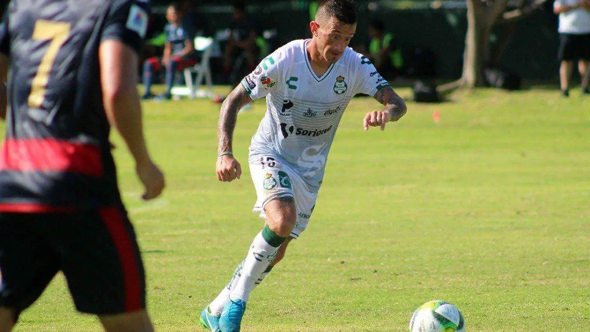 30 Santos goleó al Cartaginés de Costa Rica
