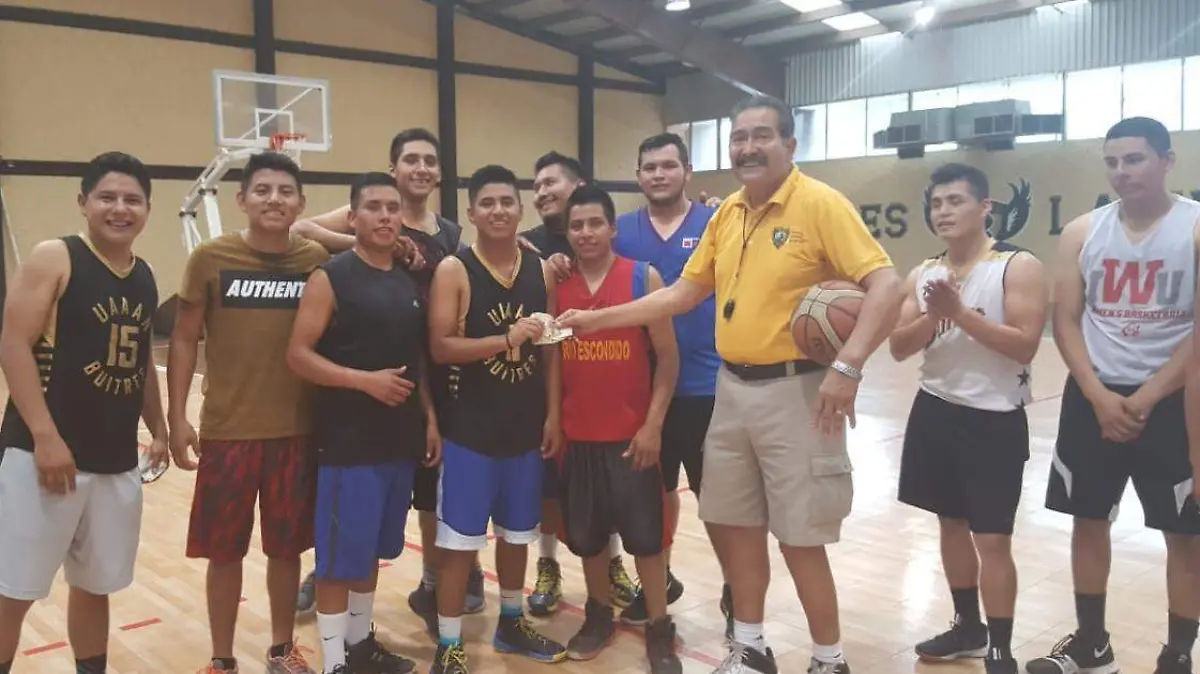 12 Concluyó Torneo Intramural de Basquetbol de la Narro