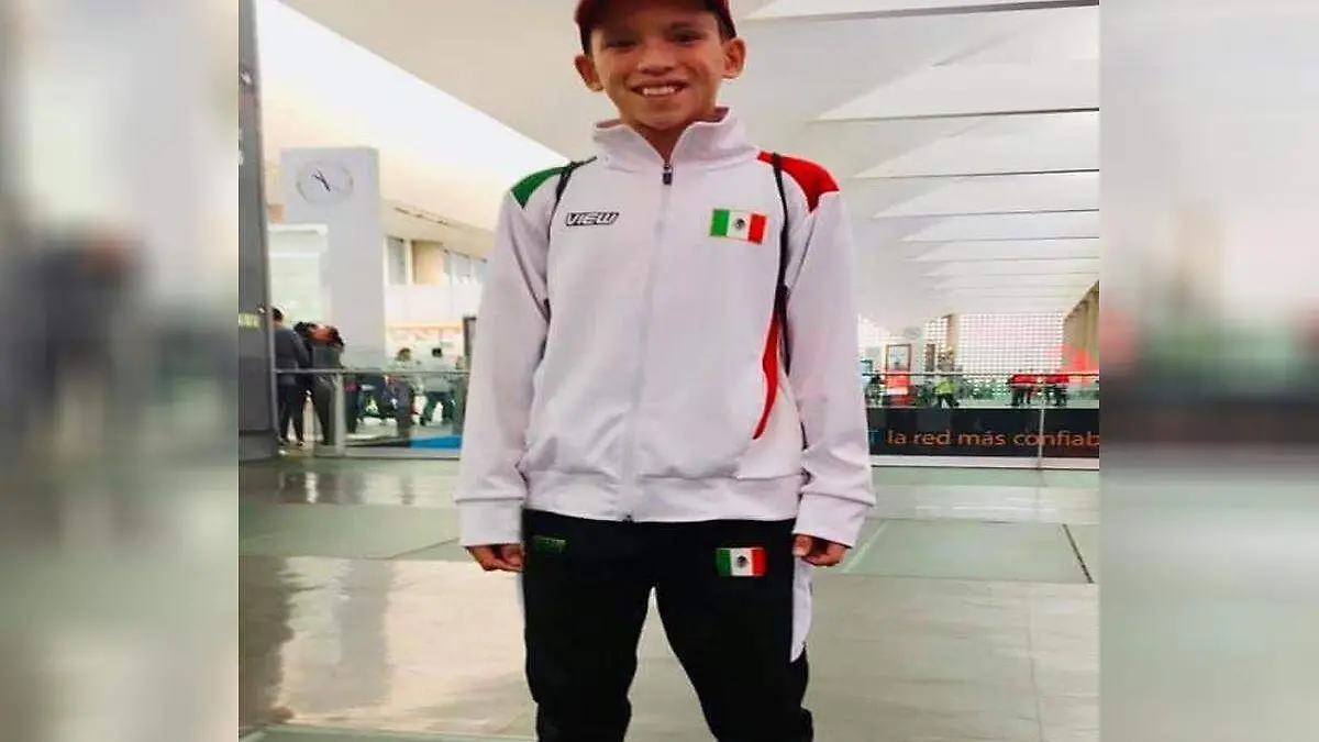 06 ok Va tenista lagunero a torneo a Trinidad y Tobago