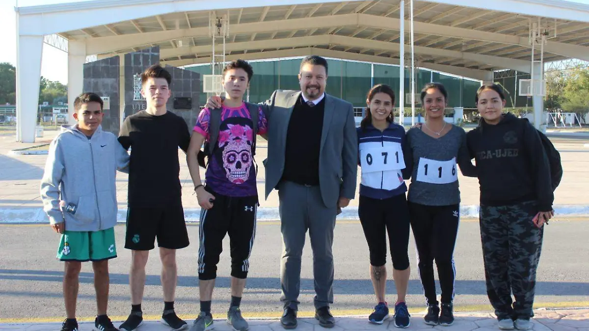 07 FICA festeja aniversario con carrera atlética1