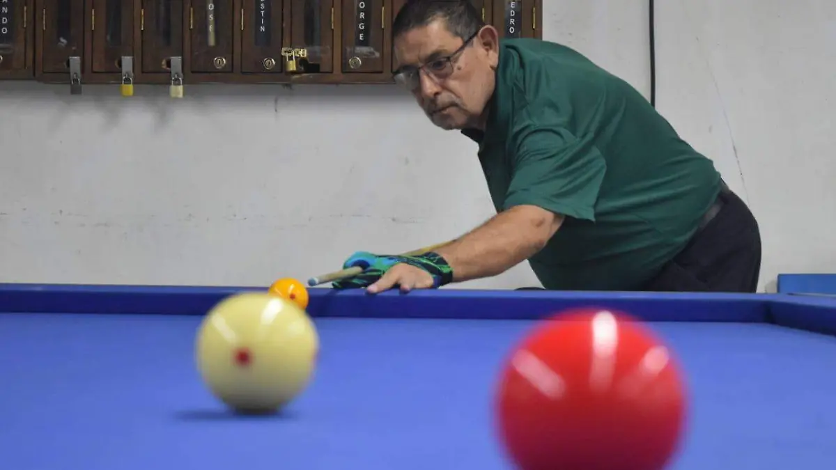 26 Imparten nueva modalidad de carambola en Billares Continental2