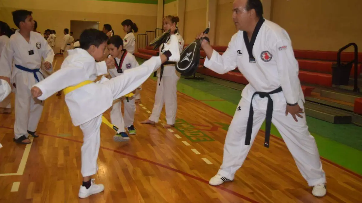 20 Ji do kwan Tzoni de Torreón participa en Torneo Valencia