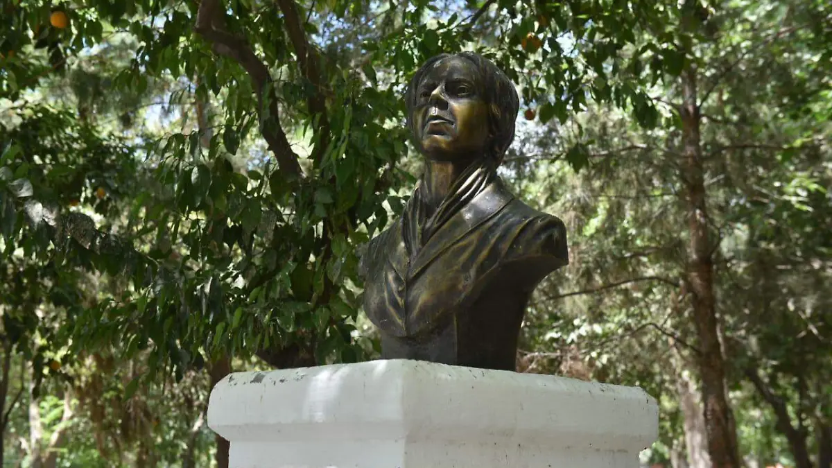 DEBANHI Hermila Galindo3
