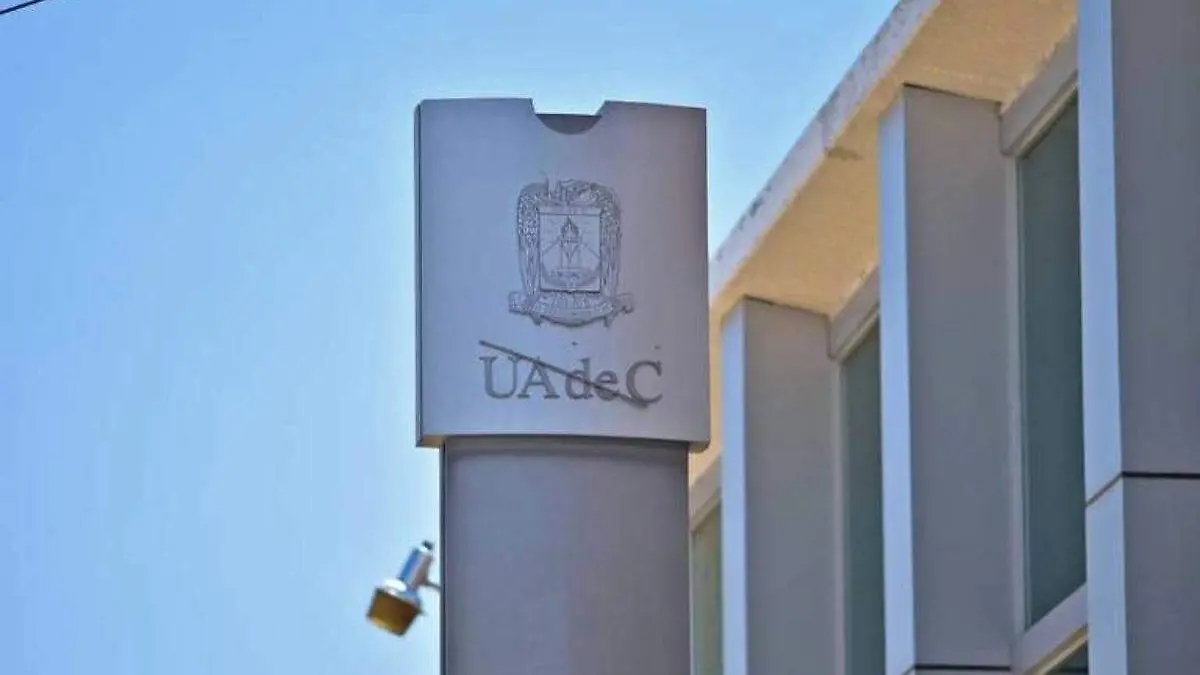 UAdeC (3)