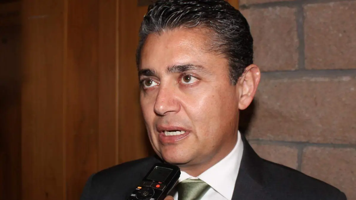 28 SE QUEDA MIGUEL MERY CON EL TSJE