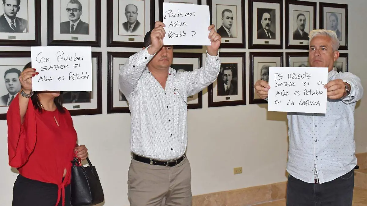 29 Toman los torreonenses agua de calidad Esteban Soto1