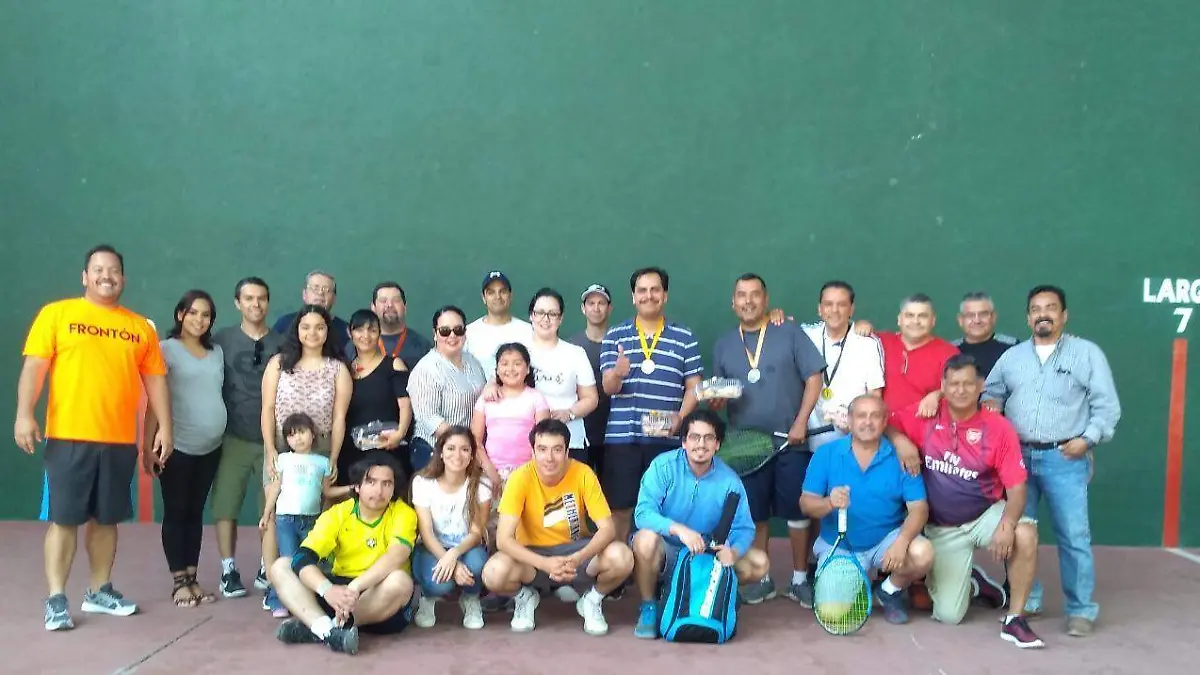 12 Concluyó el Torneo de Frontón de Semana Santa en el Campestre Gómez Palacio 2