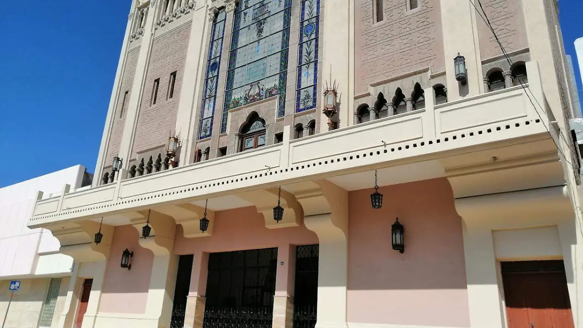Teatro Isauro Martínez