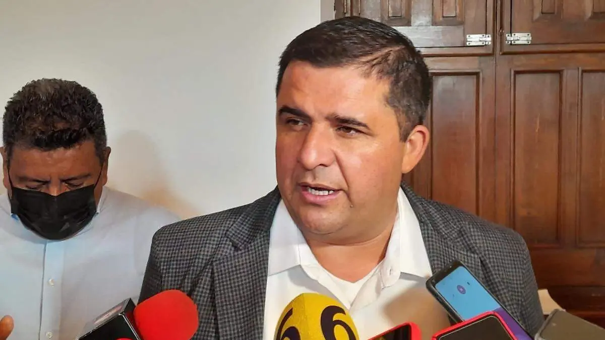 Homero Martínez (6)