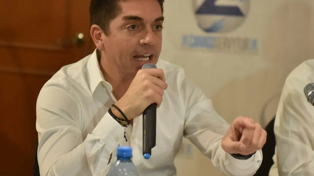 25 FUNCIONARIOS CORRUPTOS YA NO ROBARAN MÁS AL PAÍS