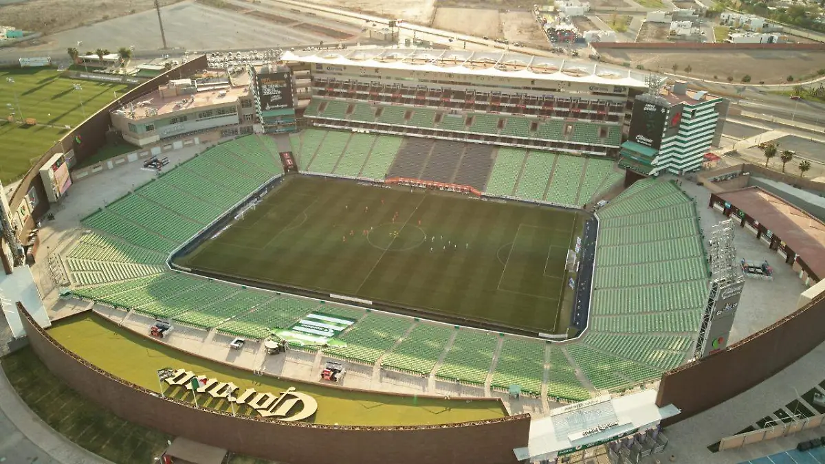 Santos LAGUNA #